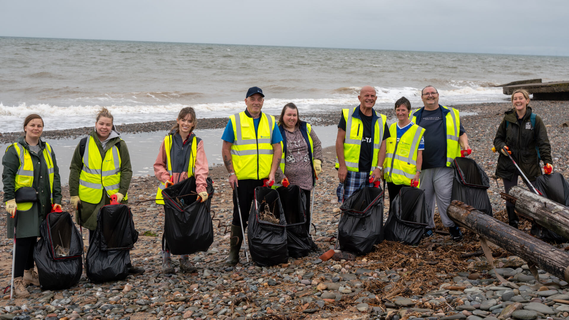 a recent beach clean activity from Stagecoach Cumbria & North Lancashire in collaboration with Cumbria Wildlife Trust.