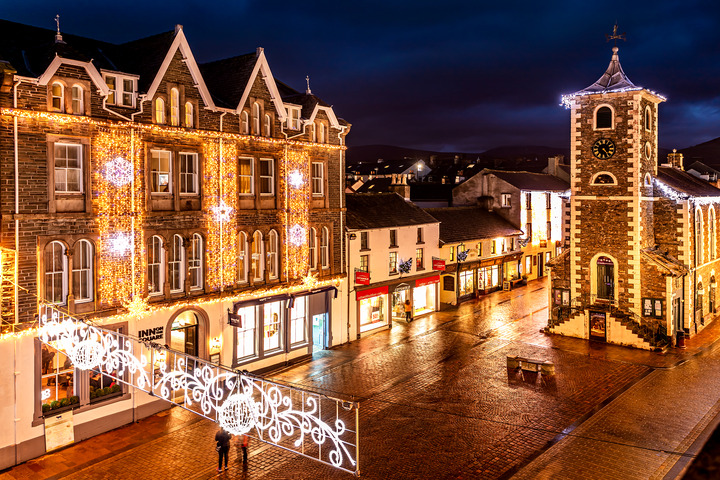 Inn on the Square Christmas lights