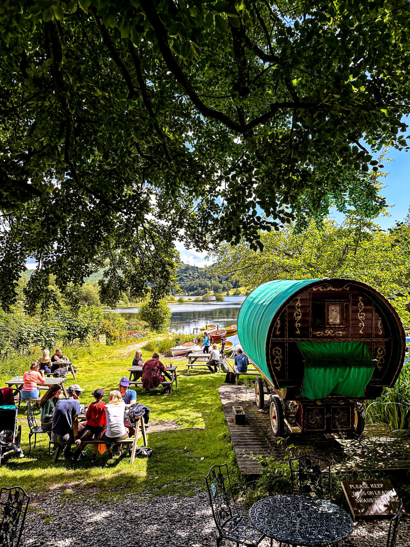 Faeryland Grasmere - tea & Coffee garden with boat hire